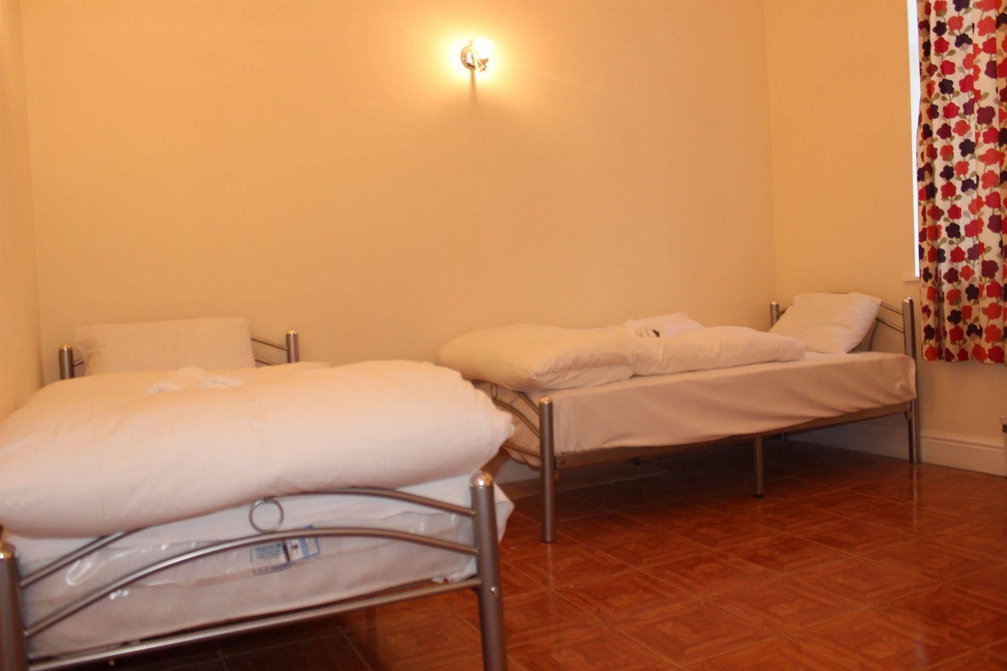 Avenue Inn Ίλφορντ Εξωτερικό φωτογραφία